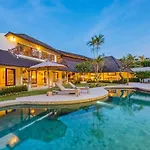 Villa Manhattan - Luxurious 4 Bdr Villa, Huge Pool