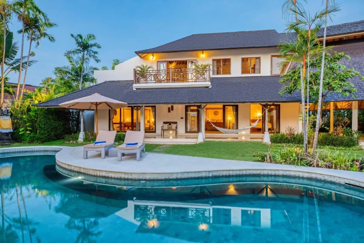 Manhattan - Luxurious 4 Bdr Villa, Huge Pool Seminyak (Bali)