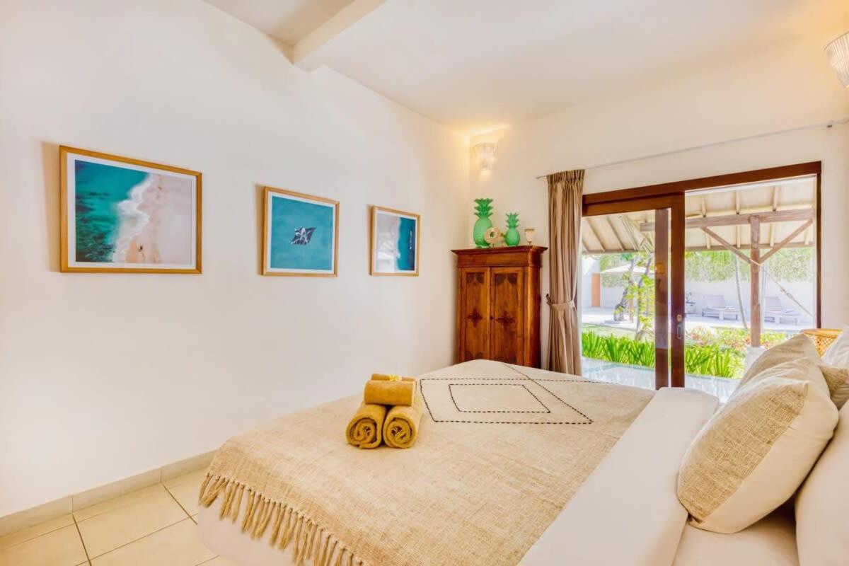 Manhattan - Luxurious 4 Bdr Villa, Huge Pool Villa