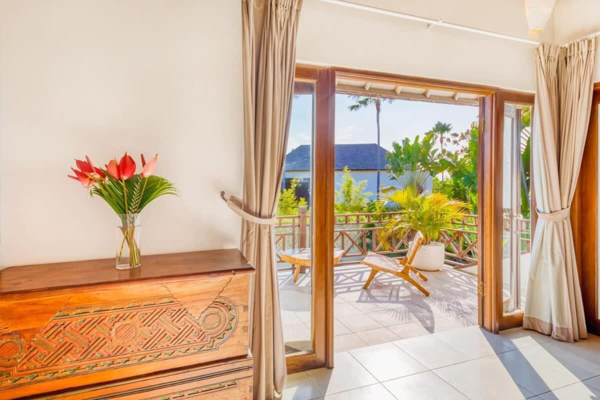 Manhattan - Luxurious 4 Bdr Villa, Huge Pool * Seminyak (Bali)