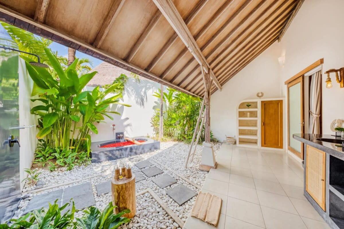 Manhattan - Luxurious 4 Bdr Villa, Huge Pool * Seminyak (Bali)