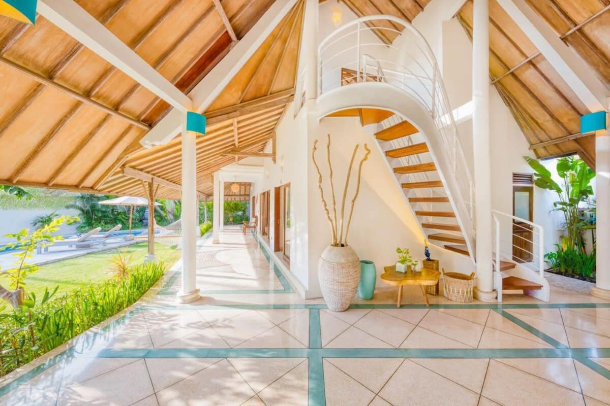 Manhattan - Luxurious 4 Bdr Villa, Huge Pool * Seminyak (Bali)