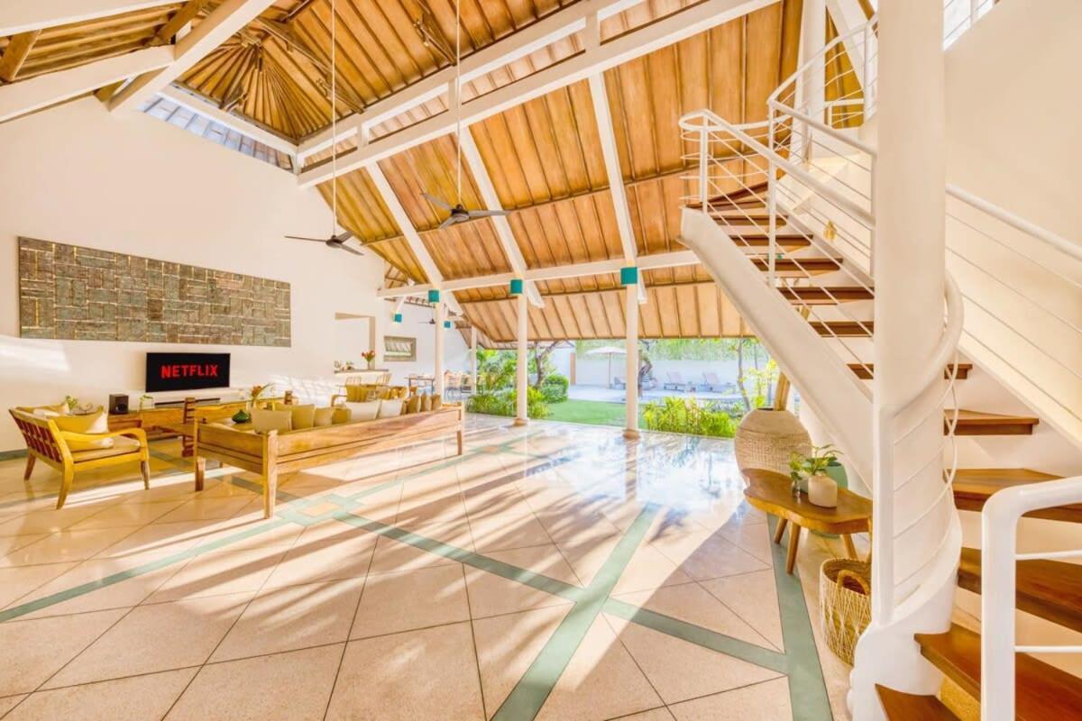 Manhattan - Luxurious 4 Bdr Villa, Huge Pool Villa Seminyak (Bali)