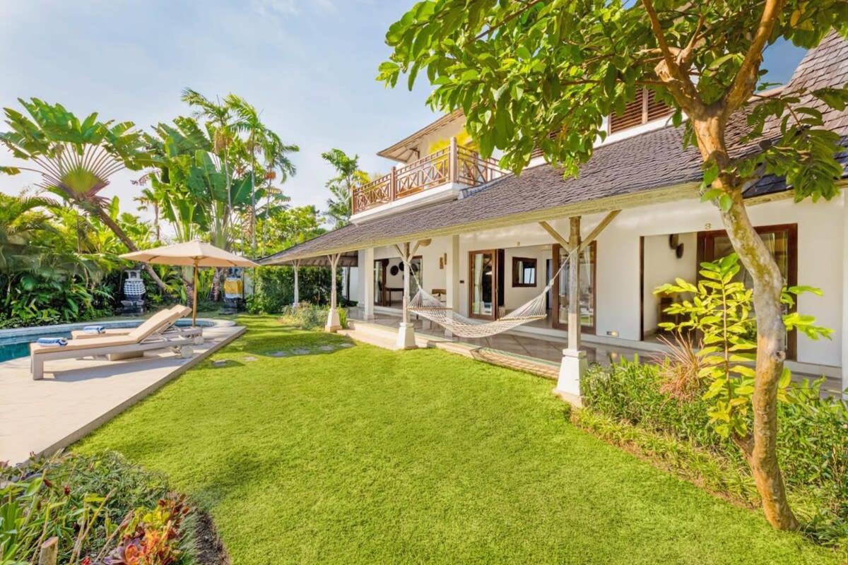 Villa Manhattan - Luxurious 4 Bdr Villa, Huge Pool *
